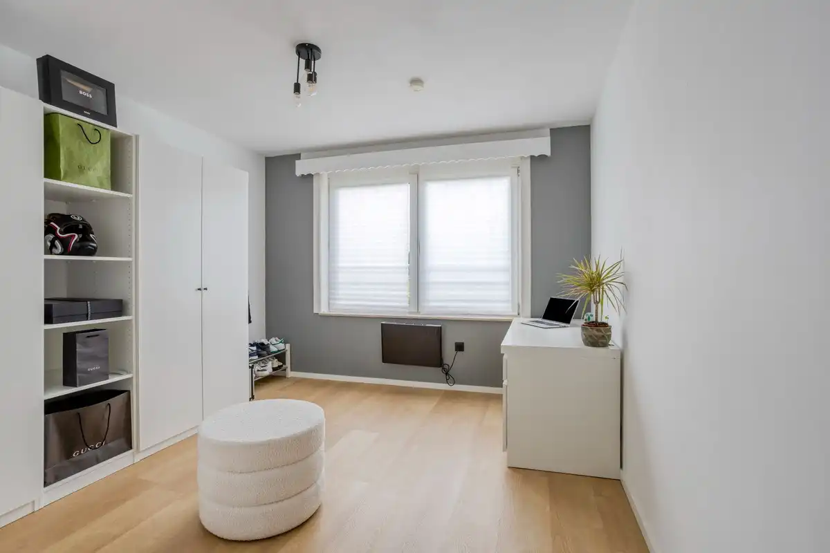 Instapklaar appartement met privé parking + ruime berging/garage foto 7