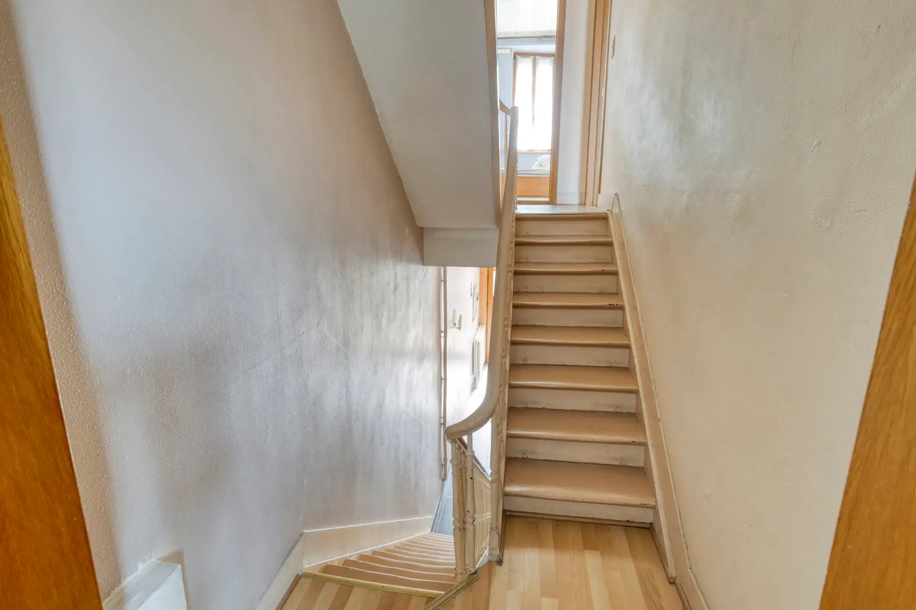 ***ONDER COMPROMIS*** Ruime herenwoning op topligging foto 14