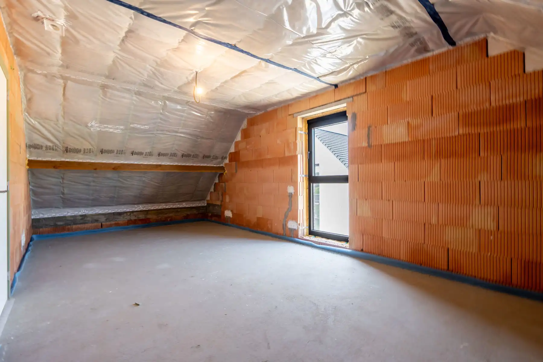 Prachtige nieuwbouwwoning in heel rustige straat te huur! foto 12