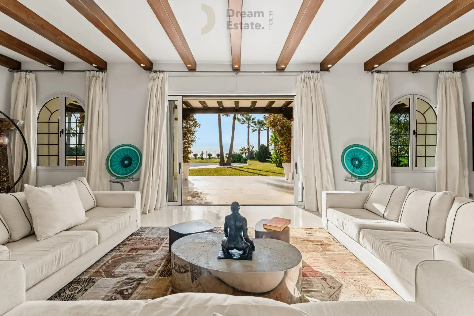 Eerste lijn strand villa in El Paraíso Barronal, Estepona. foto 3