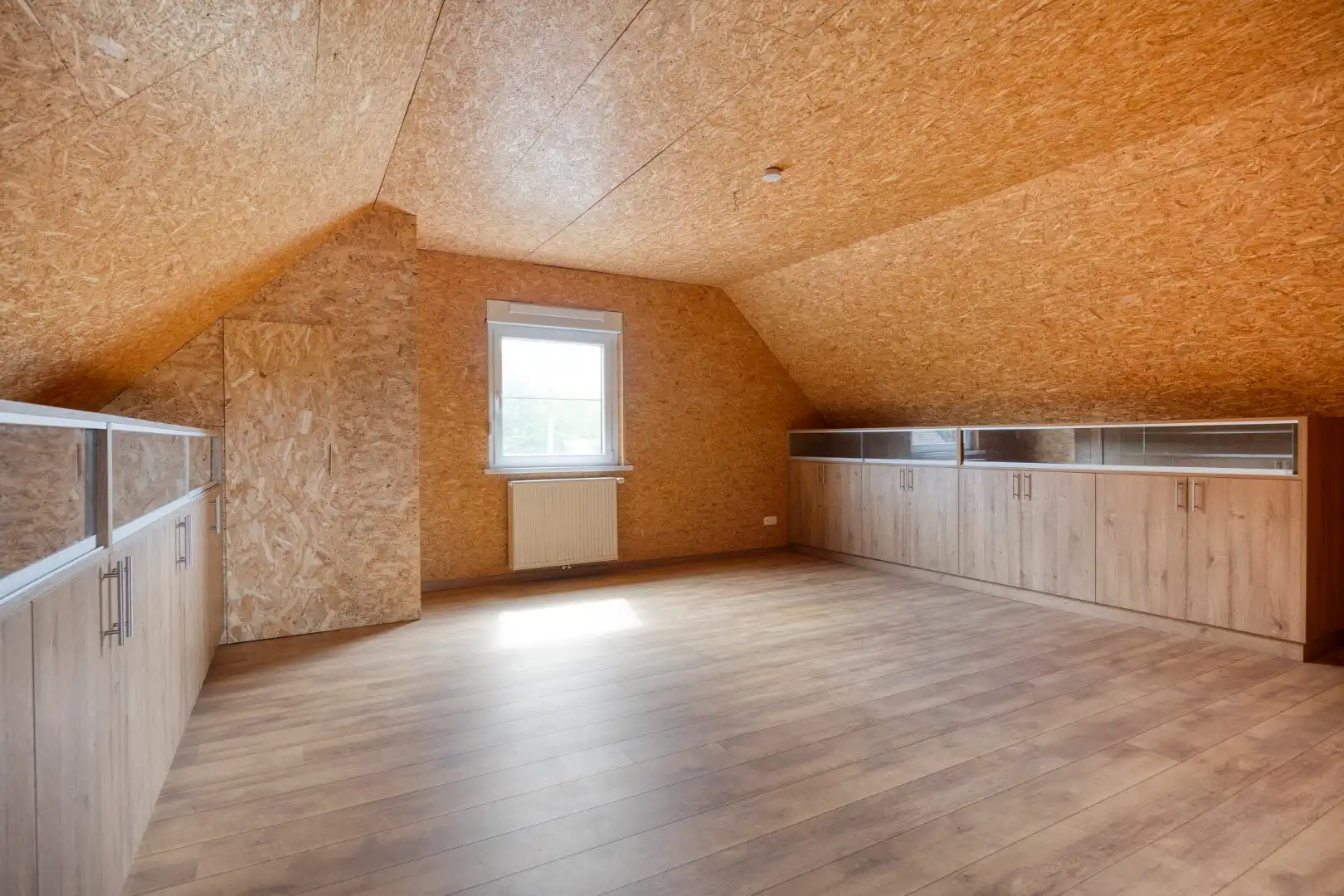 Ruime woning met 5/6 slaapkamers op perceel van 6a80ca ! foto 24