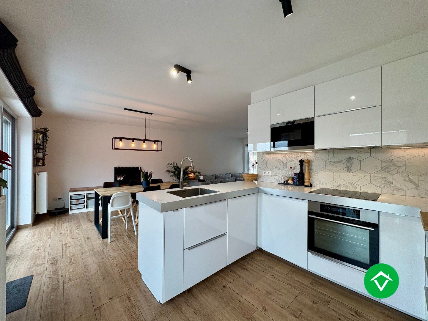 Recente energiezuinige woning te koop in Bovekerke (Koekelare) foto 10