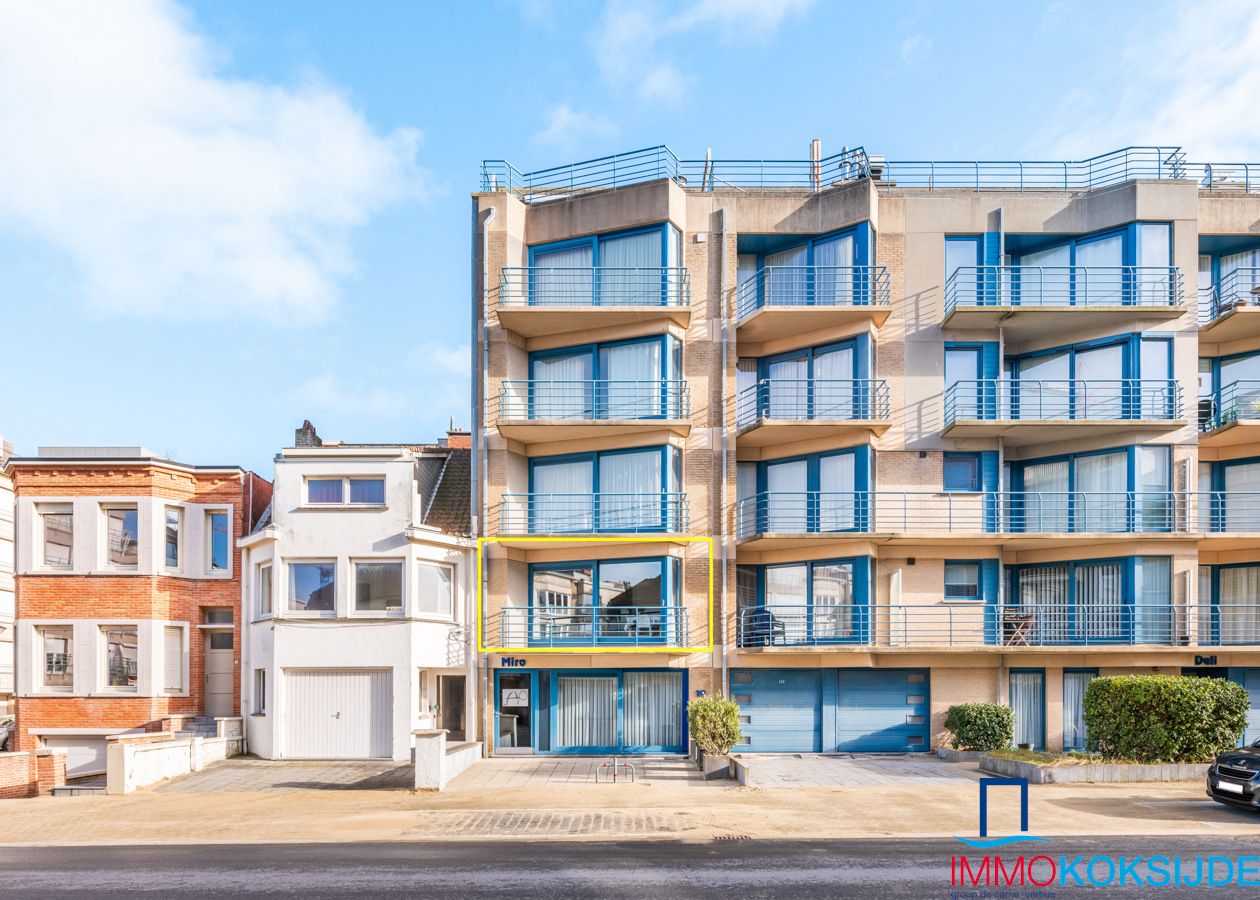 Modern appartement met 2 slaapkamers en zijdelings zeezicht foto {{pictureIndex}}