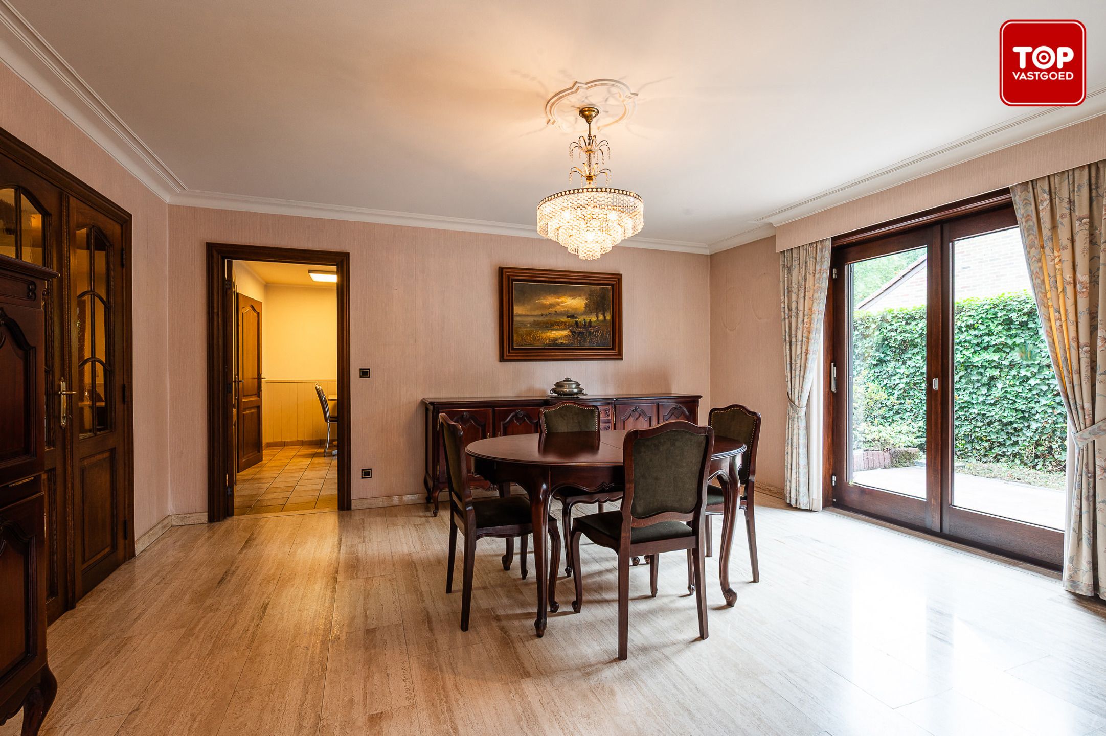 Alleenstaande villa met 4 slaapkamers in groene omgeving foto 16