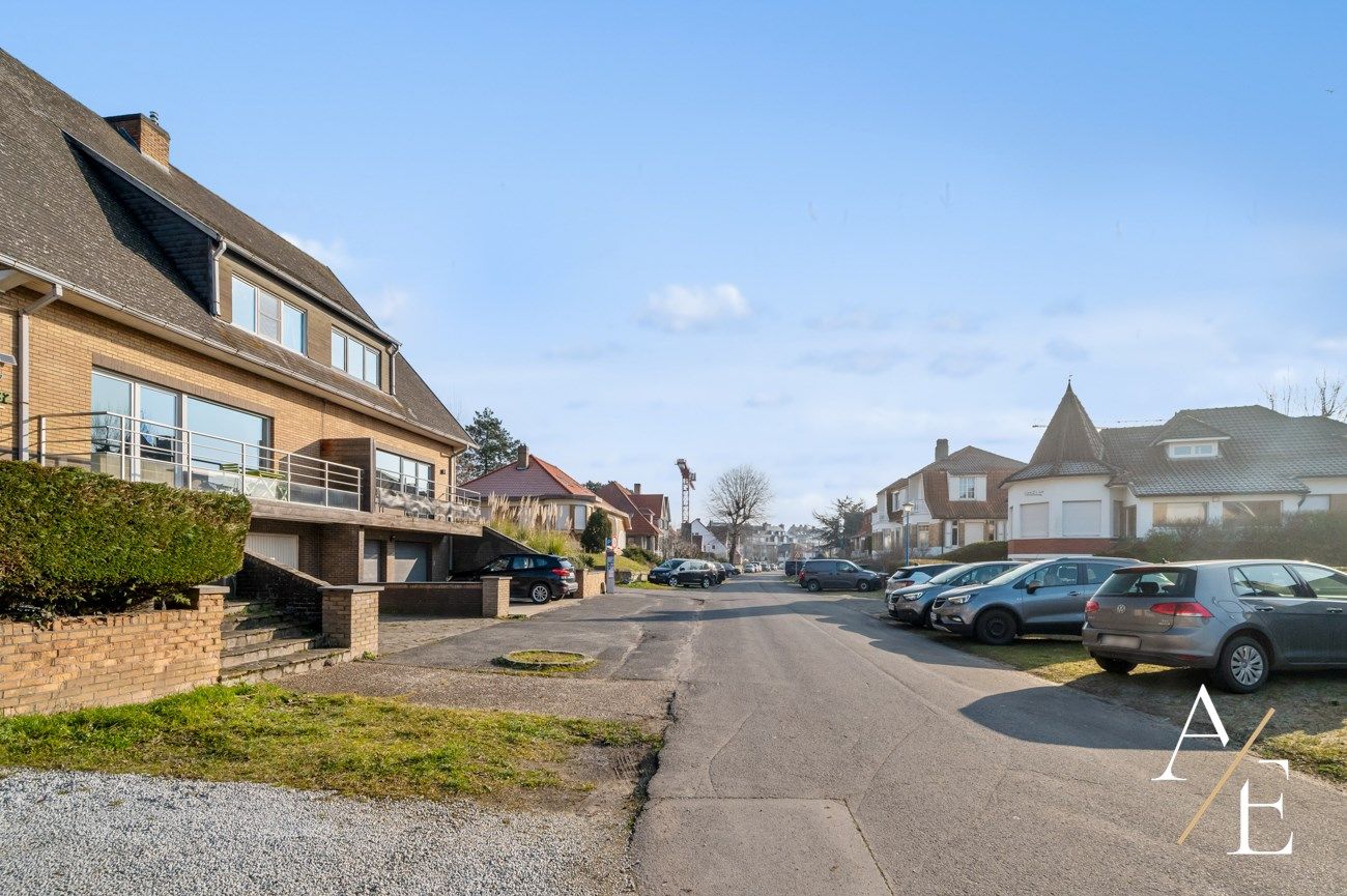KOKSIJDE - Woning met 5 slaapkamers en dubbele garage! foto 10