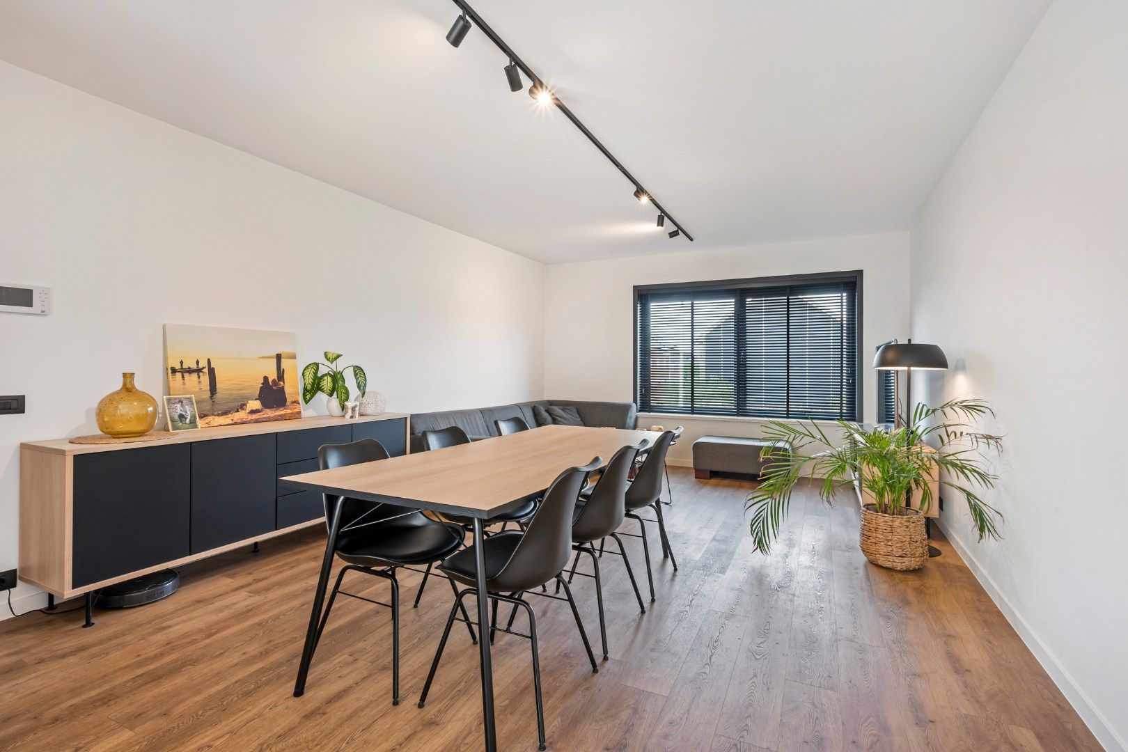 ENERGIEZUINIGE WONING MET 2 SLPKS (3 MOGELIJK), DUBBELE GARAGE EN TUIN foto 8