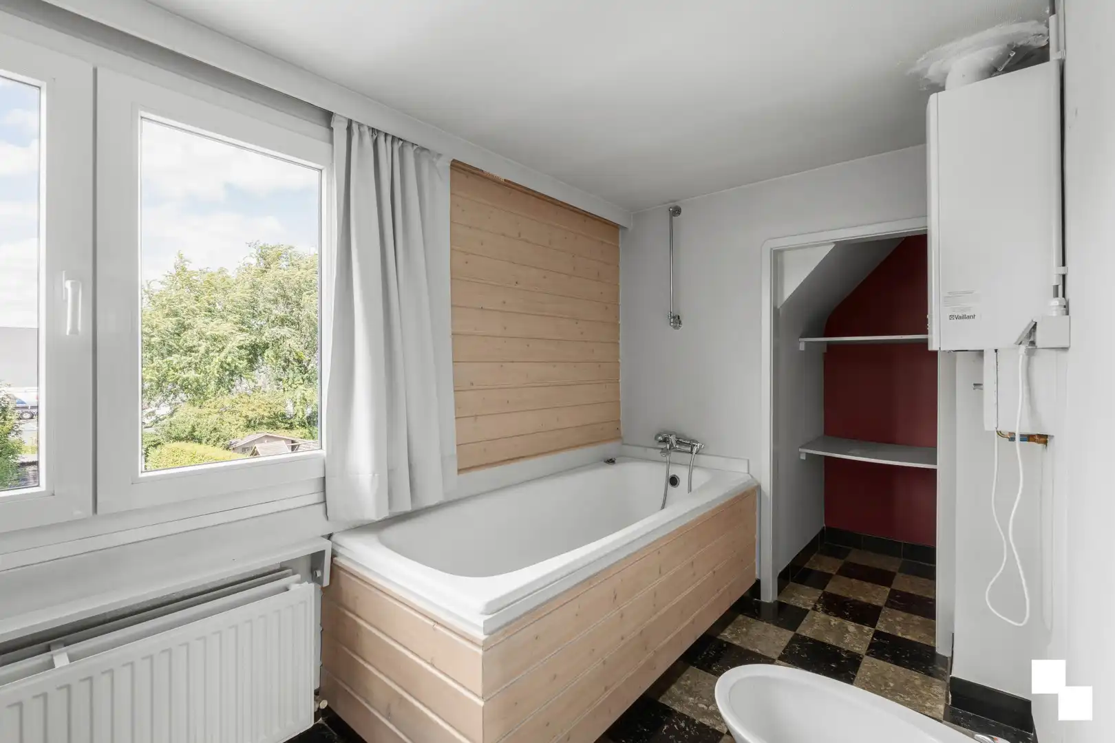 Ruime burgerwoning met leuke tuin - Roeselare foto 16