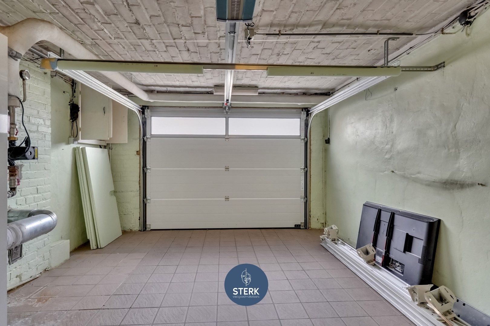 OP TE KNAPPEN GEZINSWONING MET VEEL CHARME TE EIGENBILZEN !  foto 20