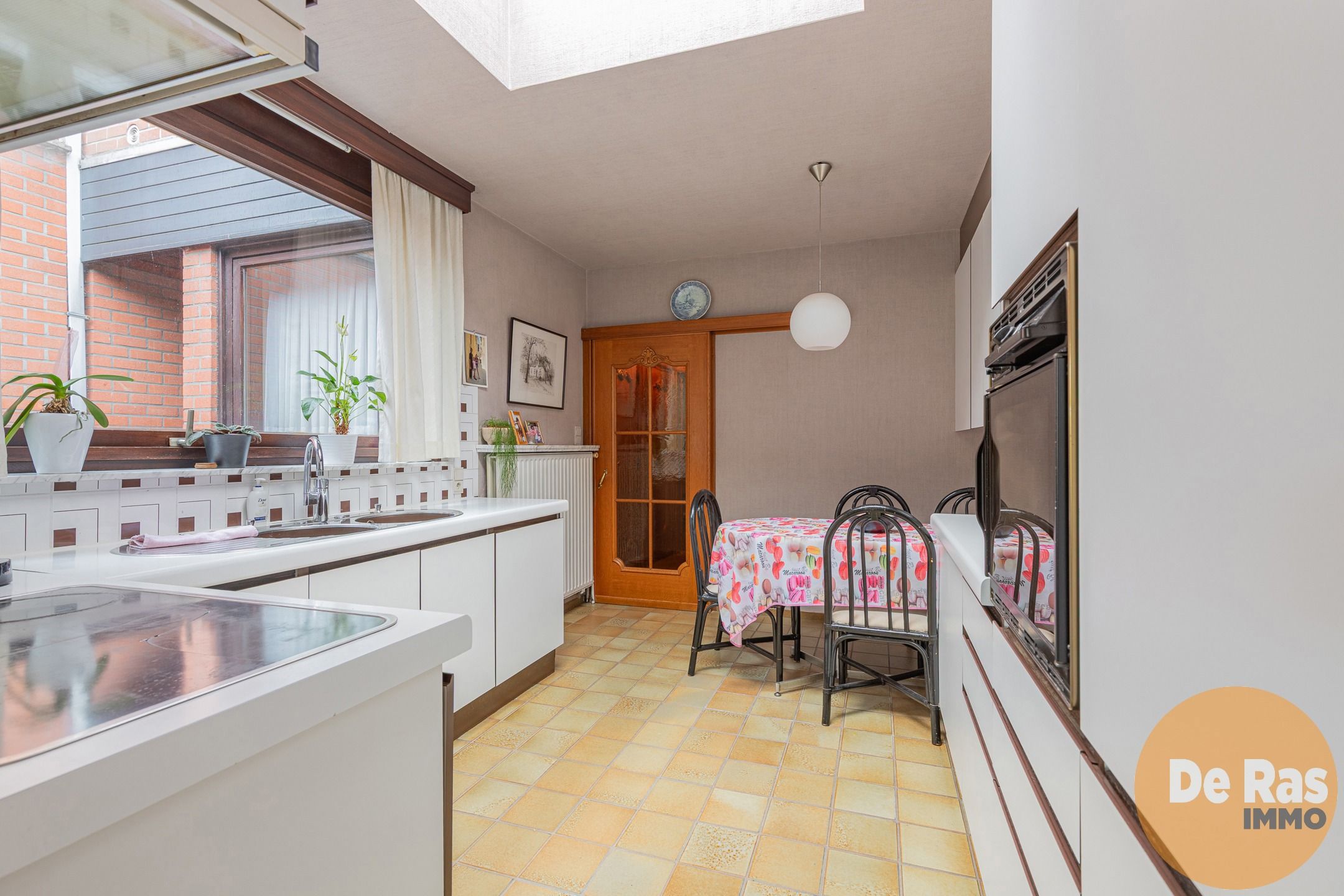 WETTEREN - Te renoveren woning in centrum met 3 slaapkamers foto 6