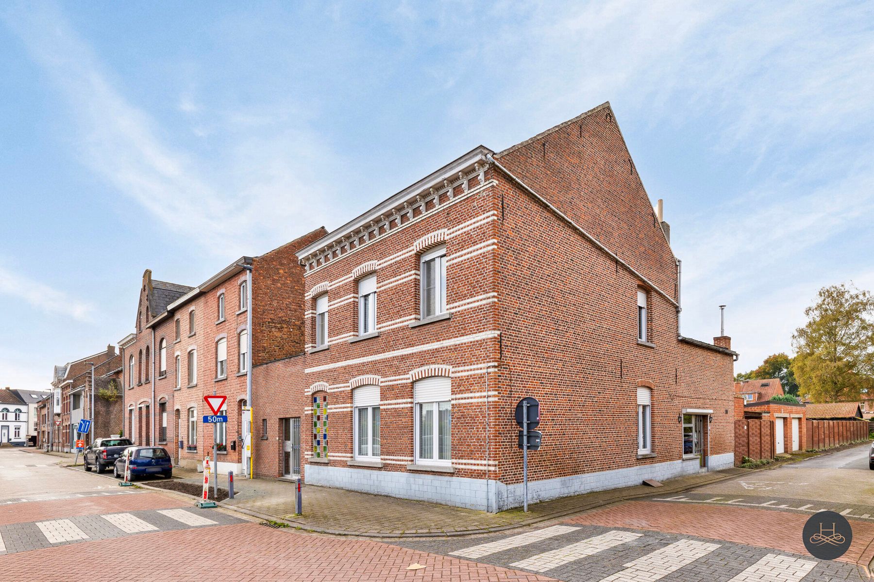 Woningen huisnummer 21 en 23 in het centrum foto 1