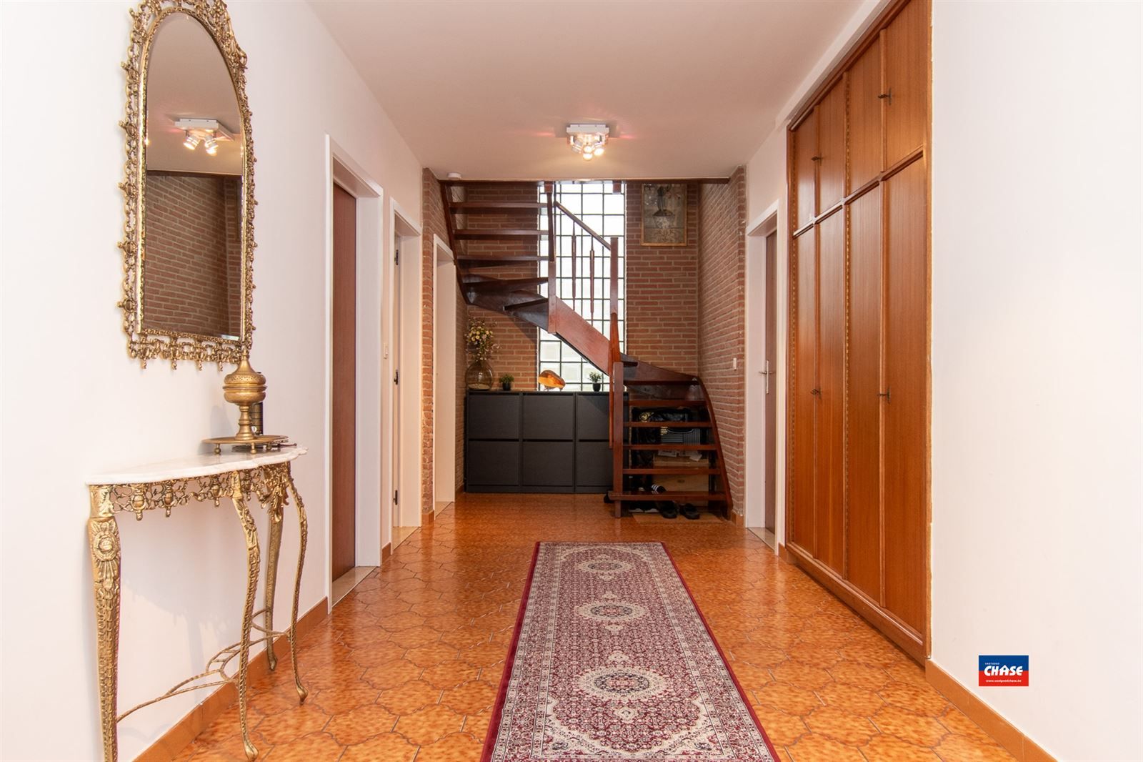 Bel-étage woning met 4 slaapkamers, 2 garages en EPC-C foto 15