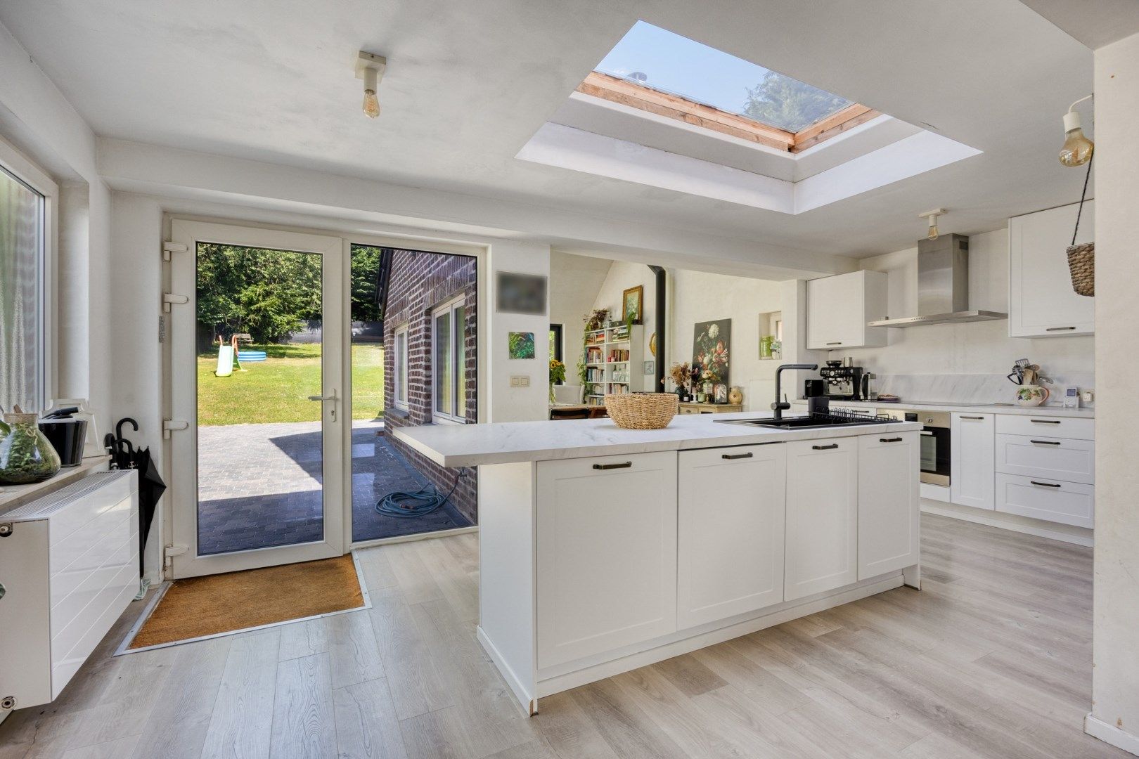 4 gevel VILLA met 3 slaapkamers + bureau, ruime tuin – 1652 ALSEMBERG (BEERSEL) foto 2