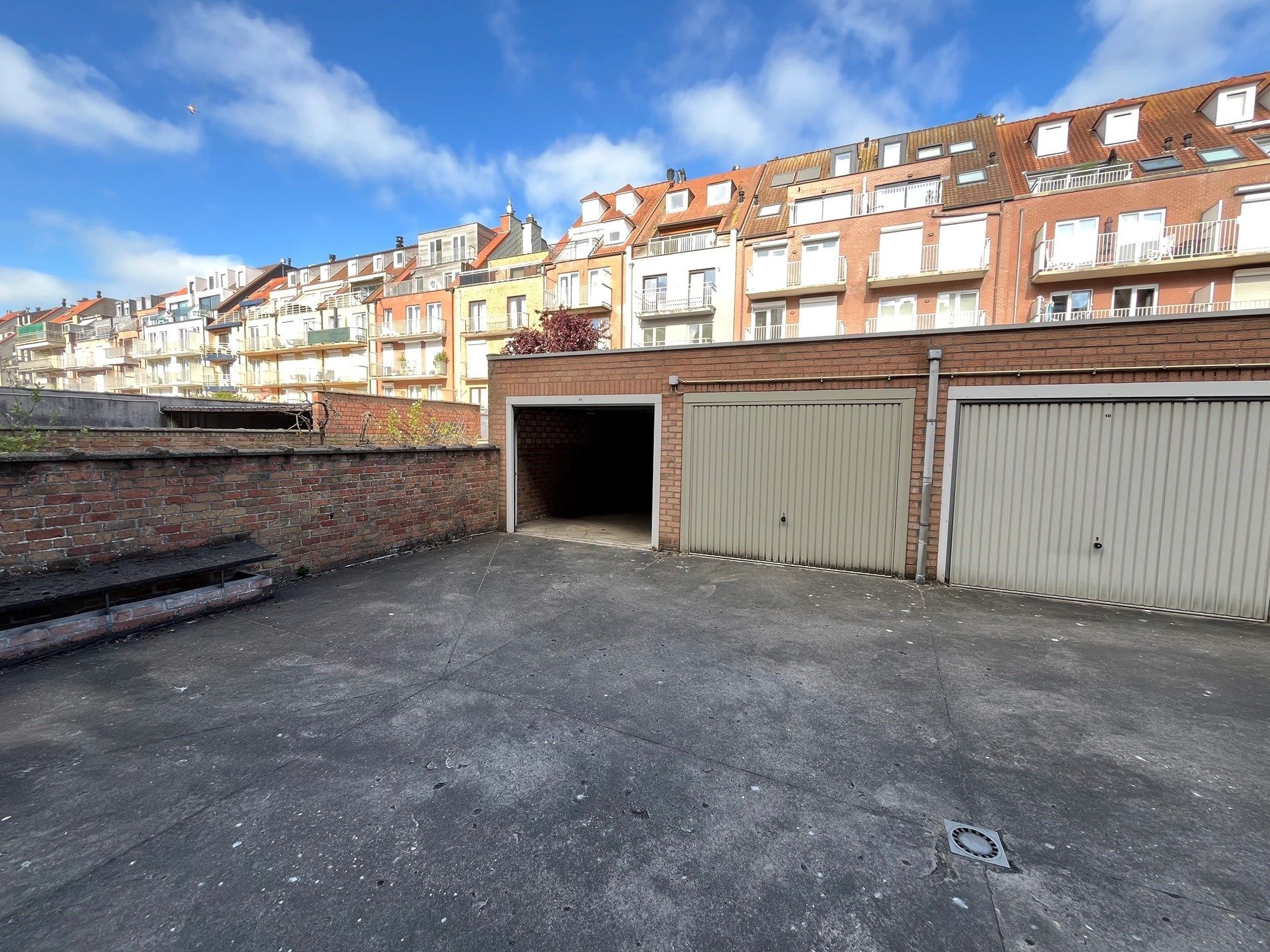 Goed gelegen garagebox foto 7