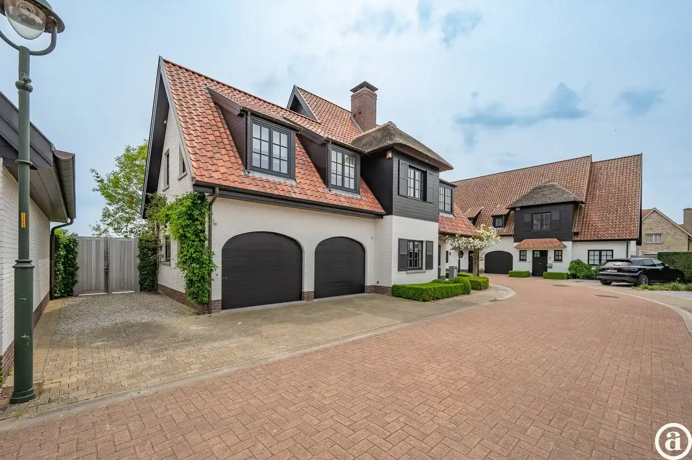 Hedendaagse alleenstaande villa in rustige omgeving te Knokke foto 7
