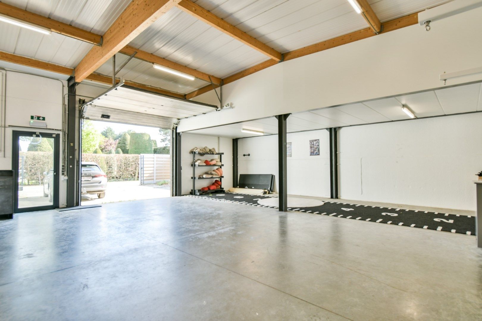 Wonen én werken op toplocatie in Oostkamp! foto 9