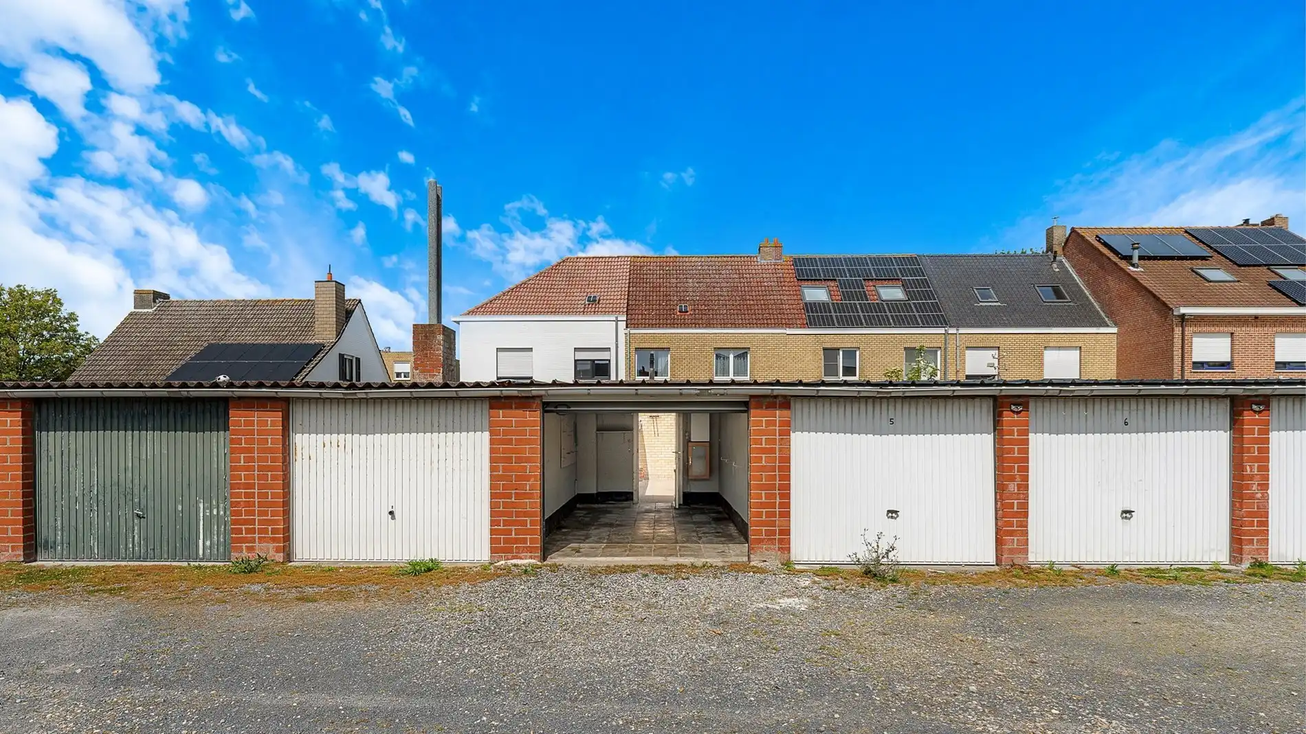 Woning met zonnige tuin en garage te Zeebrugge foto 6