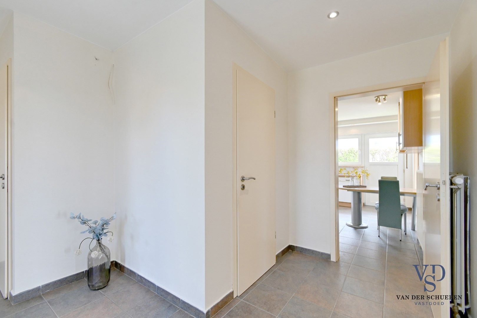 Bungalowwoning met afzonderlijke garage foto 22