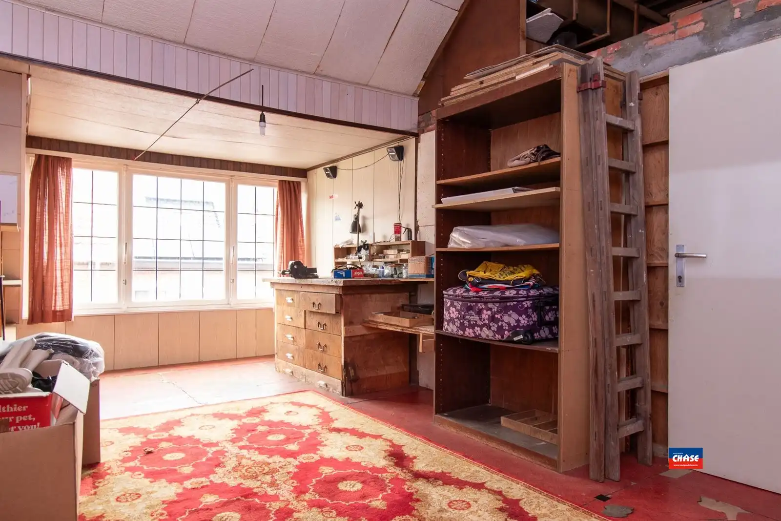 Charmante (op te frissen) rijwoning met 3 à 4 slaapkamers en prachtige tuin foto 28