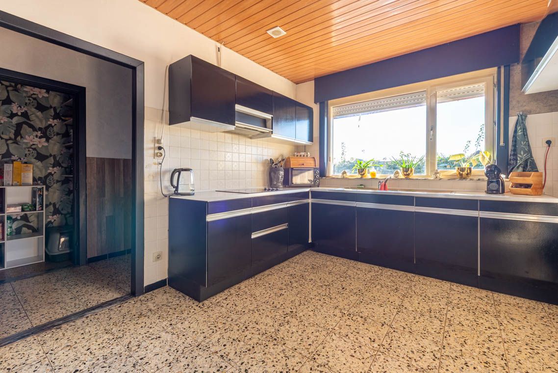 Woning met 3 slaapkamers op mooie locatie, 6are 23ca, dicht aan natuur, centrum en station foto 12