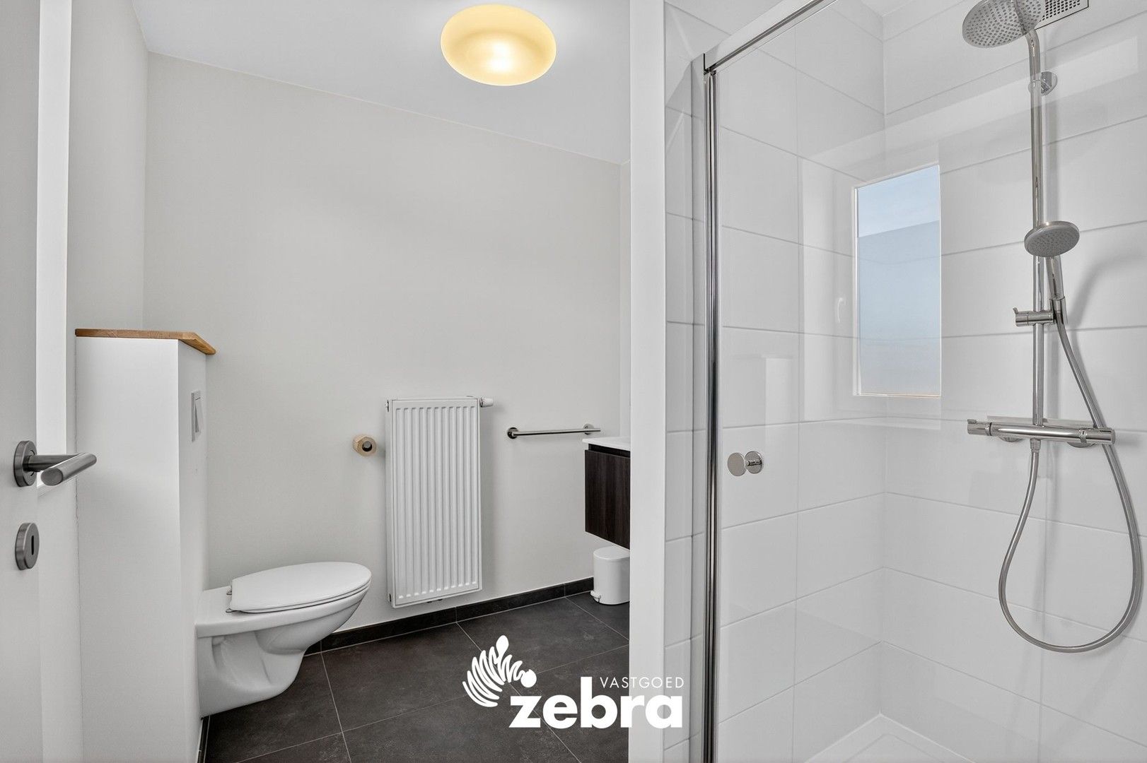 Instapklare woning met 4 SLK, 2 BADK en GARAGE! foto 23