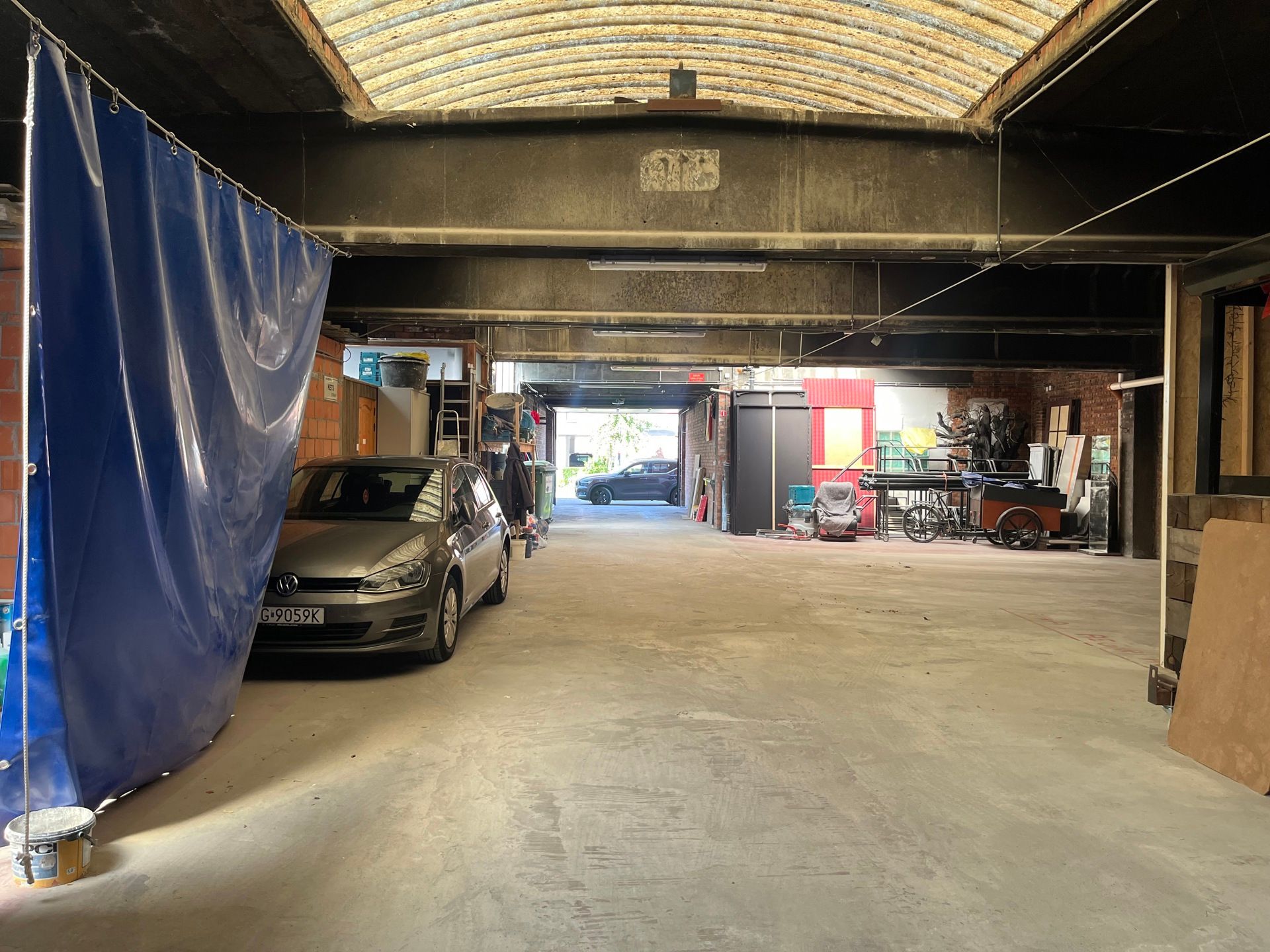 Afscheidbaar magazijn van 235m² op top ligging! foto 12