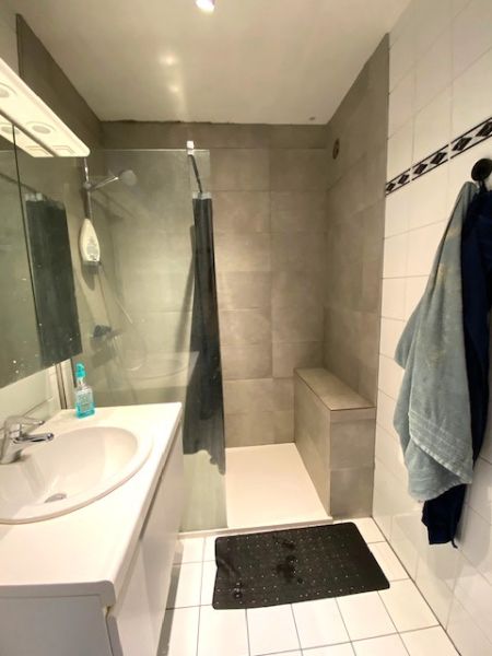 Gerenoveerd 3 slpk app centrum Geel parking en kelder inclusief! foto 8