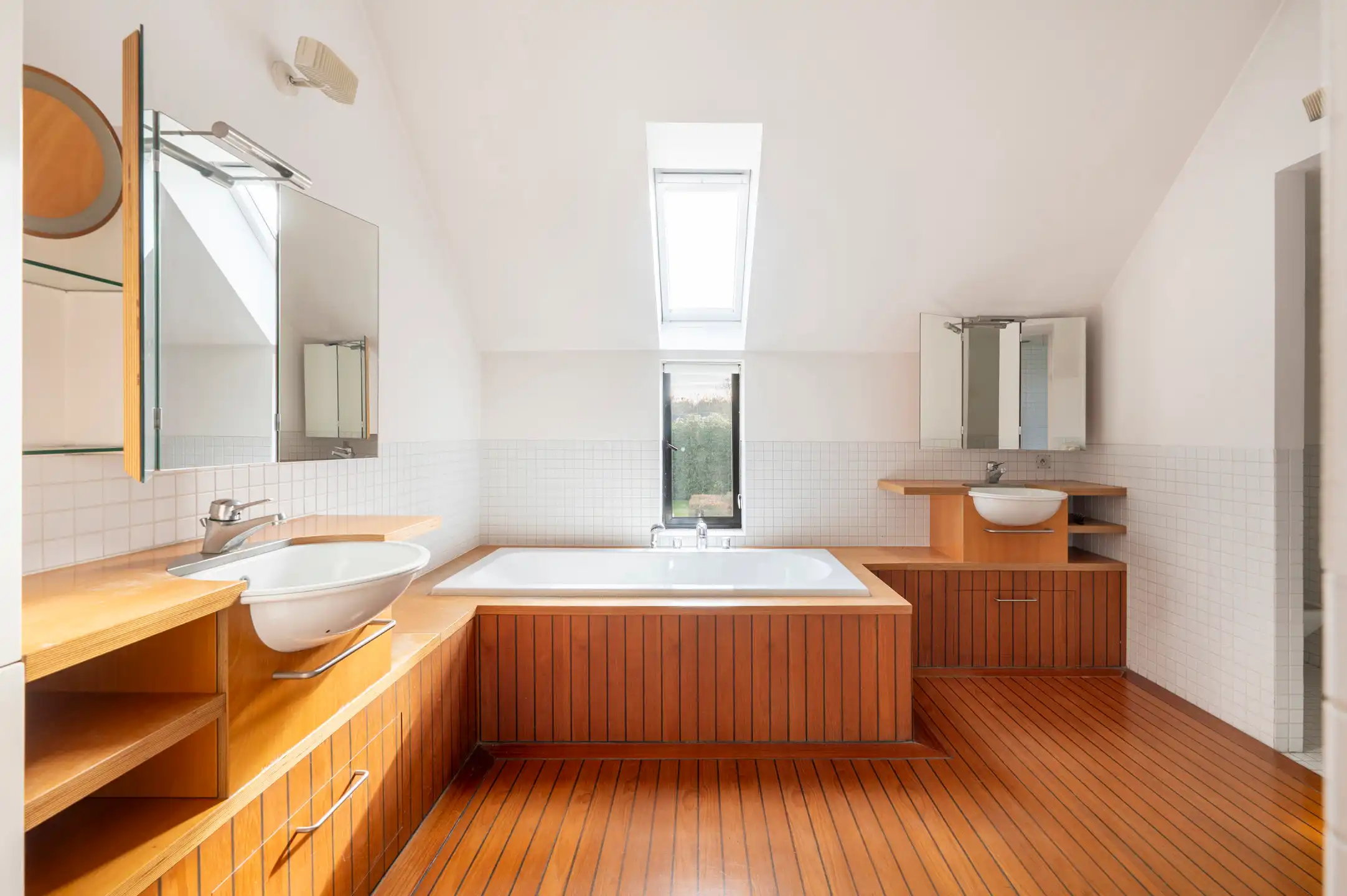 SCHILDE -  Tijdloze villa te midden van groene oase! foto 10