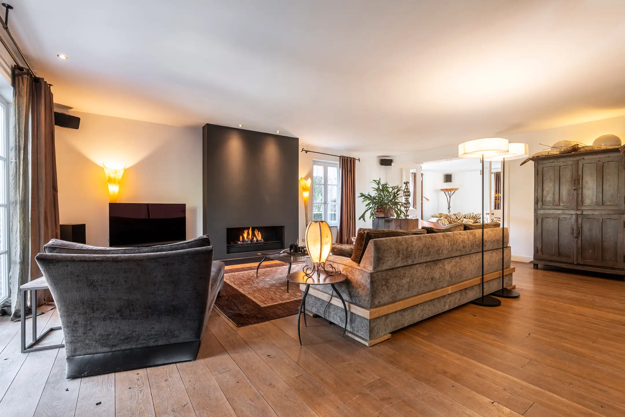 Luxe  villa met een oppervlakte van 475m²  op 1.383m² grond. foto 5