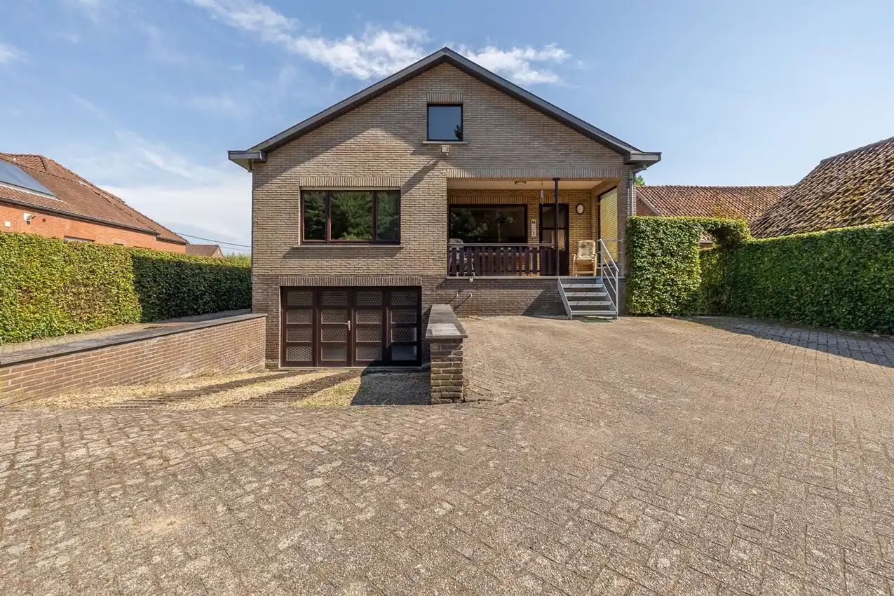 Retrokarakter, diepe tuin en bosgevoel achteraan foto 31