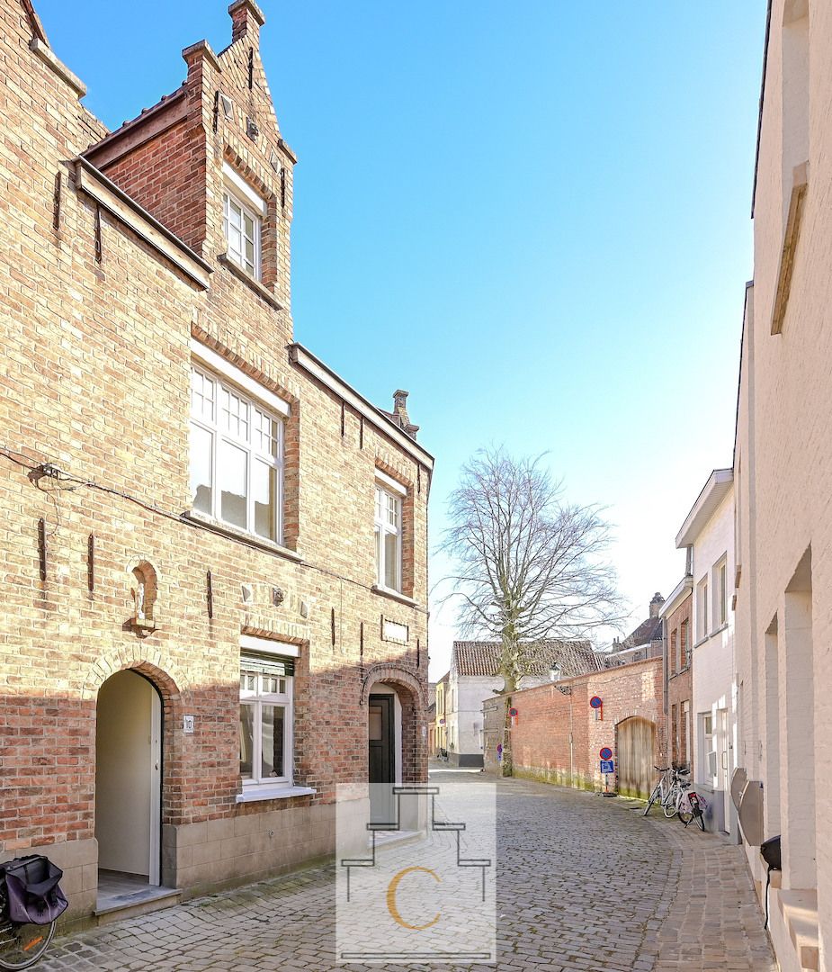 Droomhuisje met leuke stadstuin, schilderachtige ligging op Sint Anna foto 3