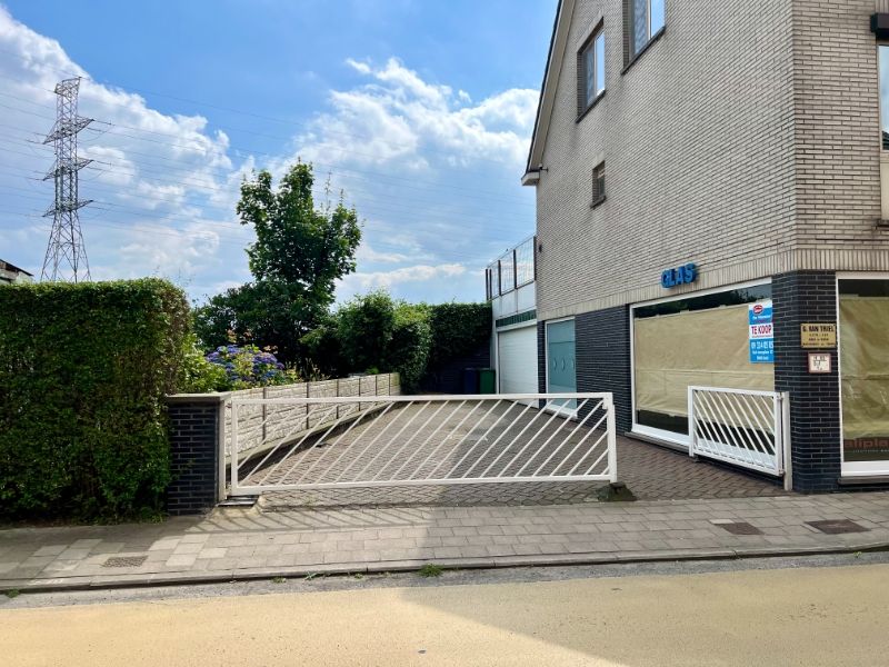 MULTIFUNCTIONEEL PAND MET DUPLEXAPPARTEMENT EN GARAGE foto 7