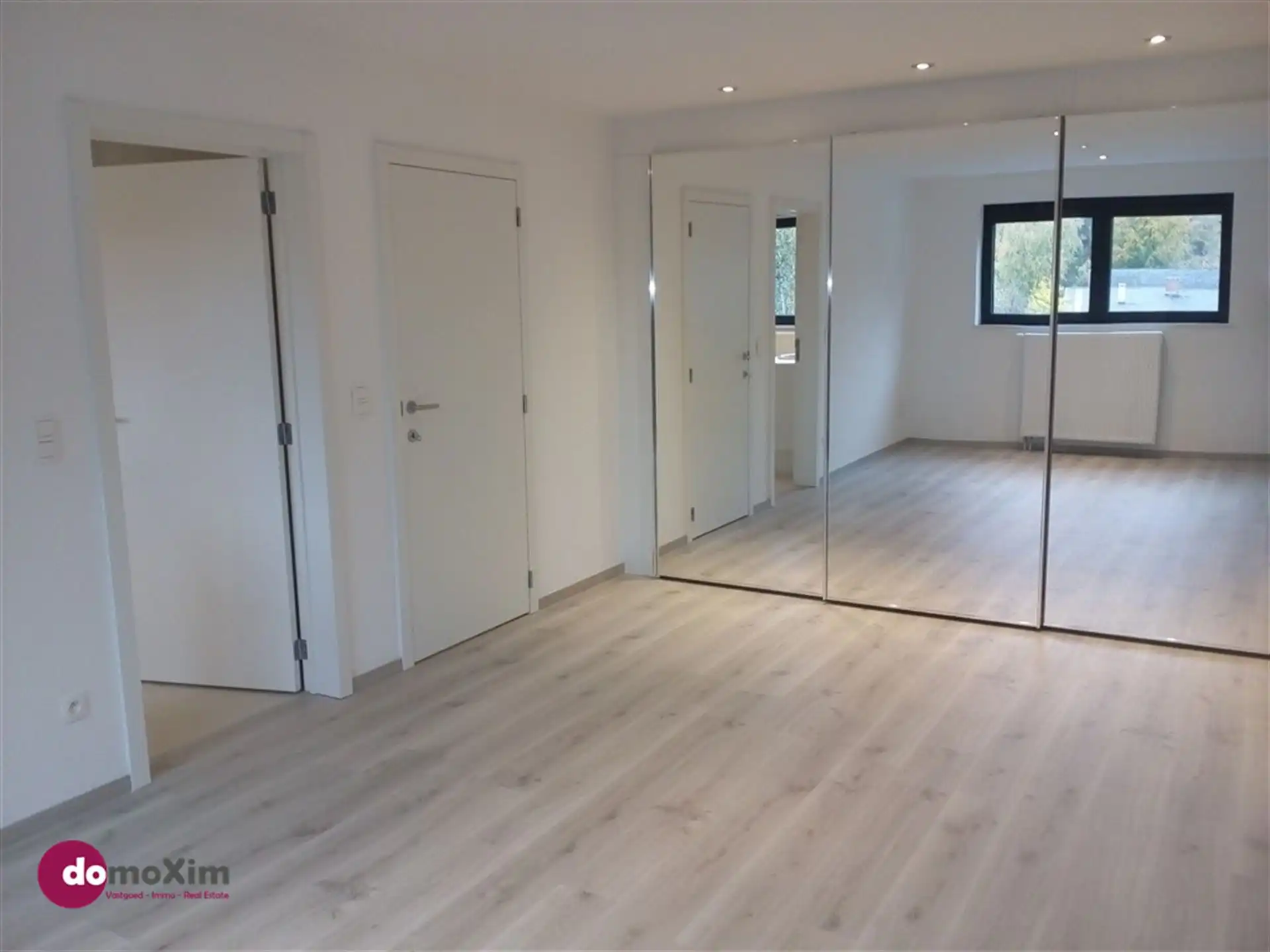 Moderne woning met 2 slaapkamers en ruime tuin gelegen in een residentiële buurt in Tervuren foto 11