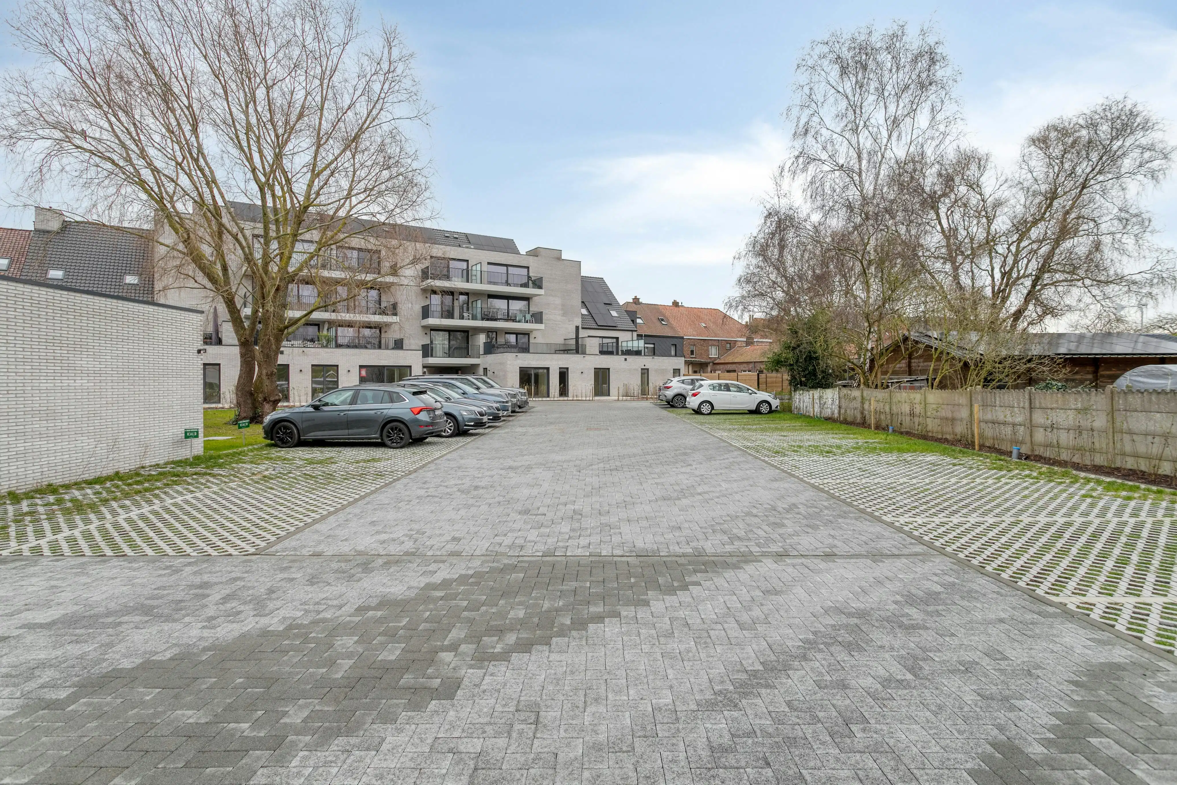 Bovengrondse staanplaats te koop nabij centrum Desselgem foto 4