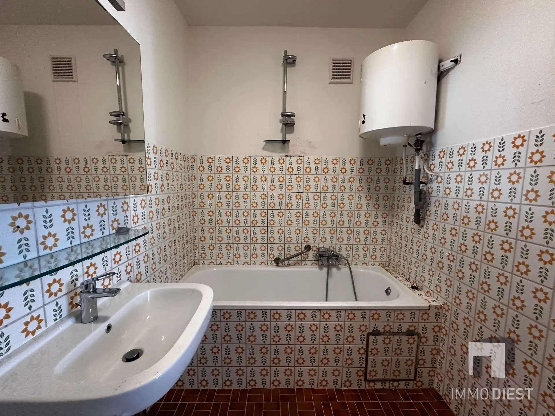 Appartement met 3 slpks, garage en kelder foto 16