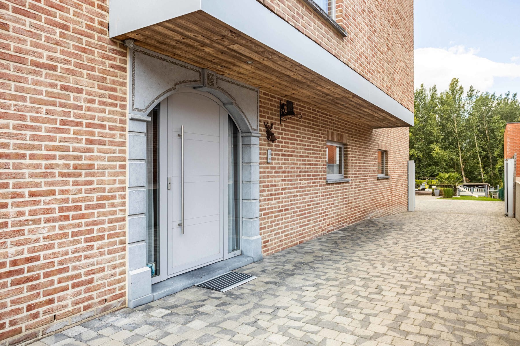 Riante instapklare woning te koop in rustige buurt foto 2