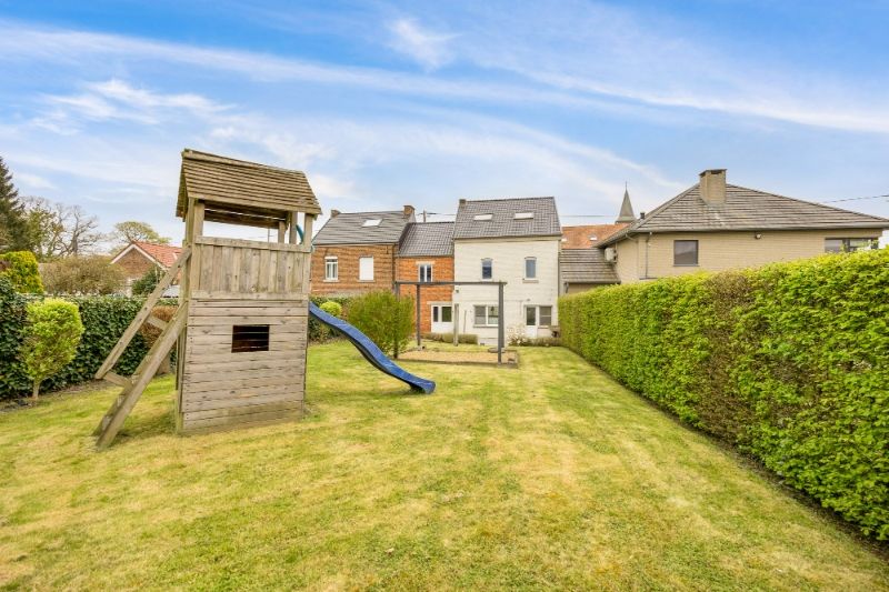 LANDELIJK GELEGEN WONING VOORZIEN VAN 3 SLAAPKAMERS, GARAGE EN AANGELEGDE TUIN OP EEN PERCEEL VAN +/- 4A30CA. foto 19