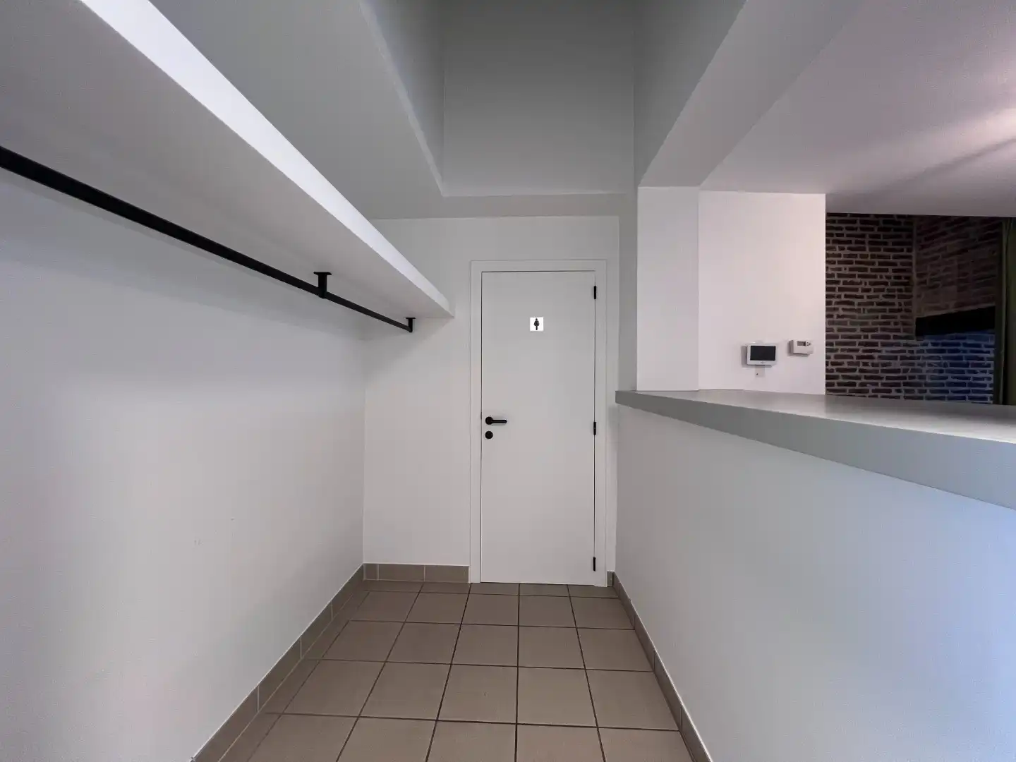 Ruime en lichtrijke woning met tuin te huur in Zomergem foto 12