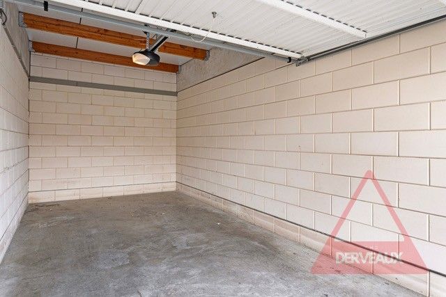 Rumbeke – Lichtrijk duplexappartement met 2 slaapkamers en garage foto 15