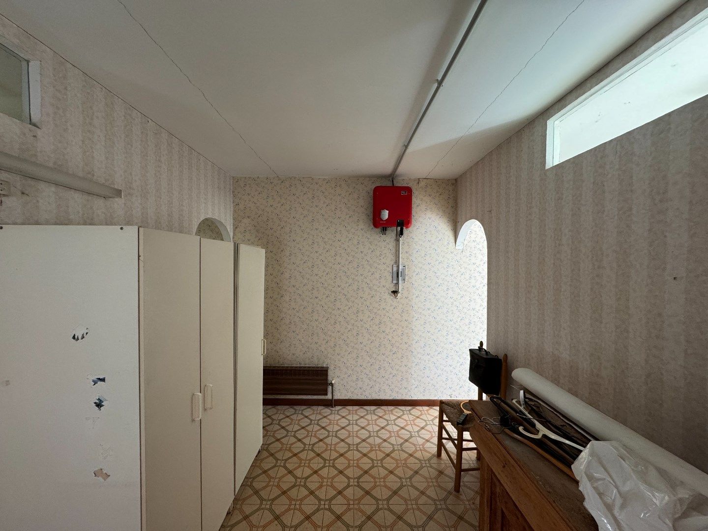 zeer ruime 4-gevelwoning met achterliggend landgebouw gelegen op een mooi perceel van +/- 5952 m² foto 11