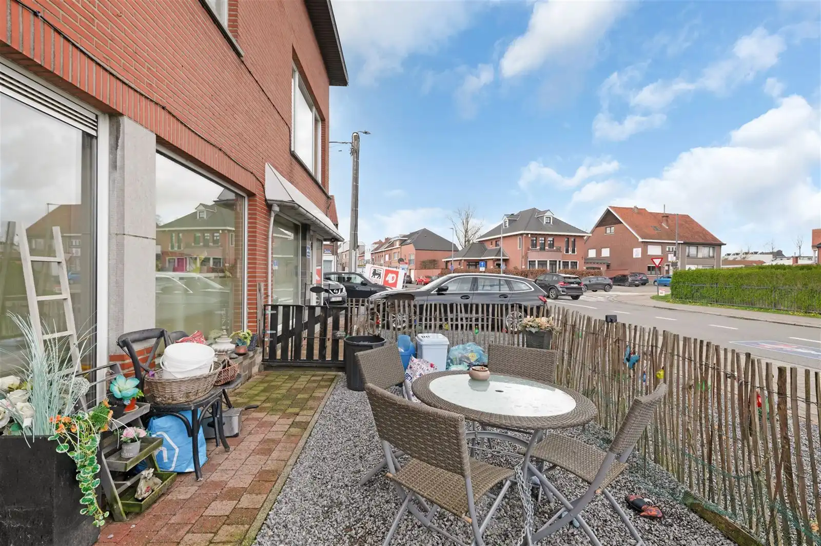 Opbrengsteigendom - met 3 appartementen foto 16