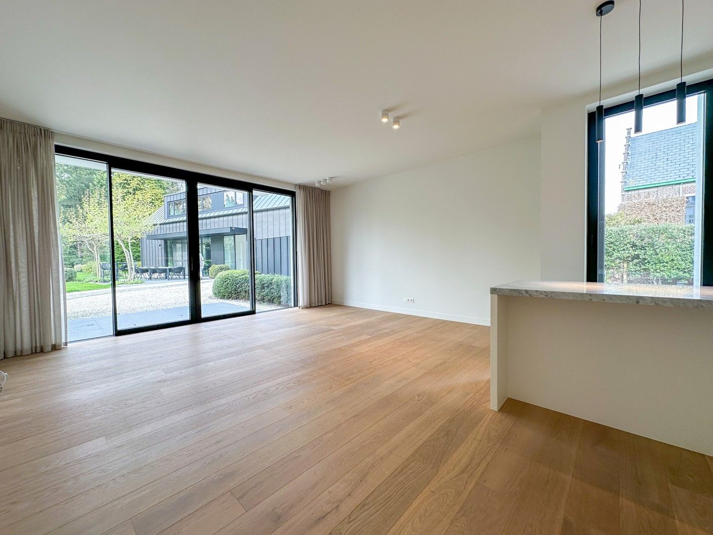 Luxueus gelijkvloers appartement in het hart van Zomergem foto 7