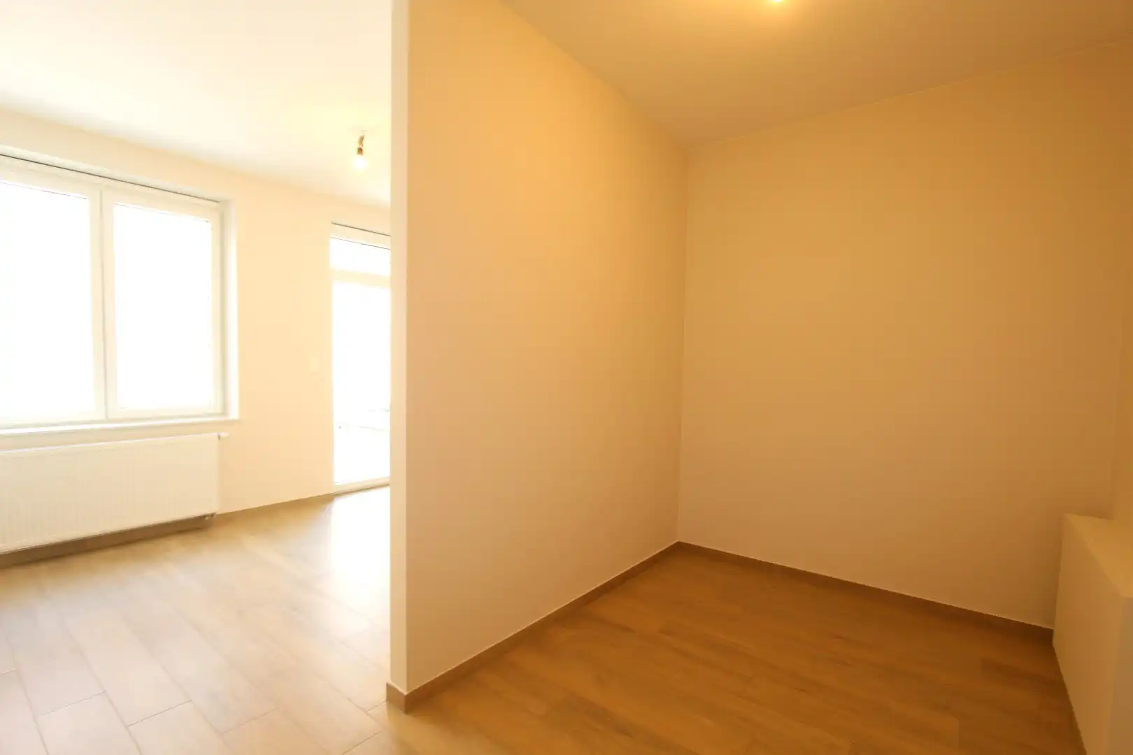 LUXE APPARTEMENT MET GROOT TERRAS - GELIJKVLOERS foto 12