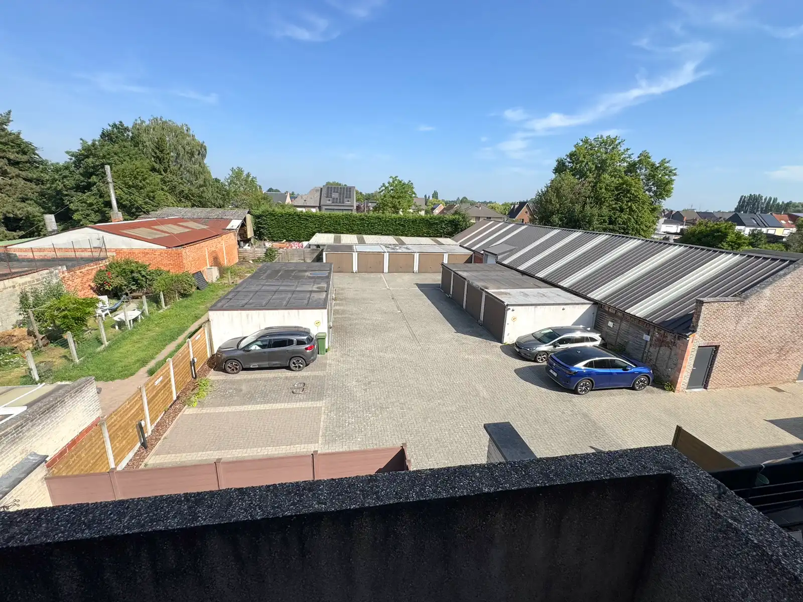 Instapklaar appartement met 2 slaapkamers én garage! foto 21