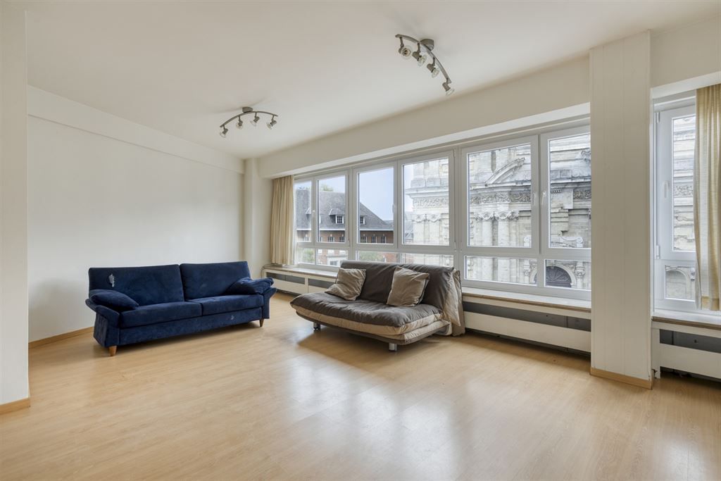 Gerenoveerd appartement op TOP locatie in Leuven foto {{pictureIndex}}
