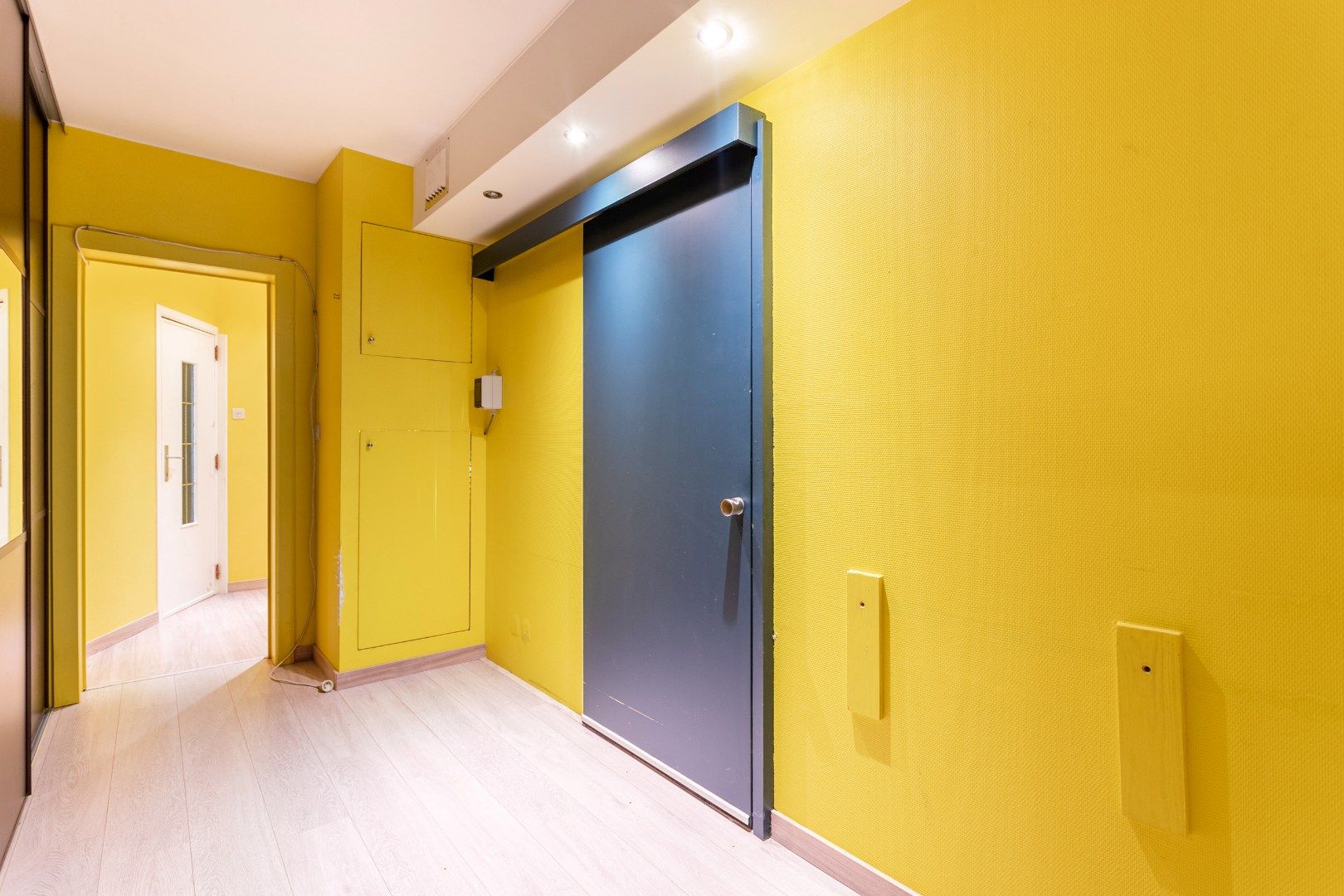 Ruim gelijkvloersapp te koop centrum Halle met 1 à 2 slpk, garage en tuin foto 10