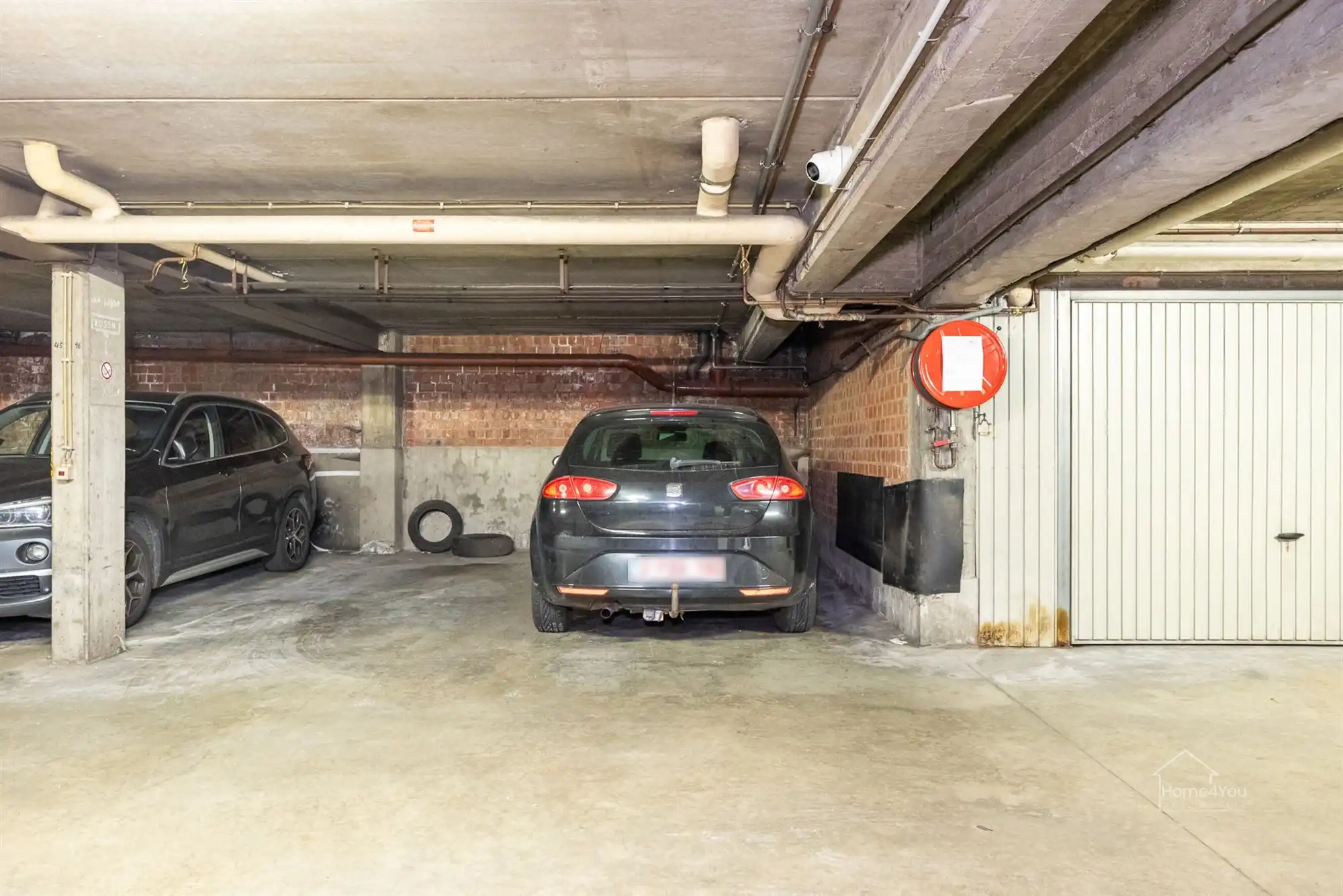 Instapklaar appartement met 3 slpk, terras en een staanplaats te Deurne! foto 13