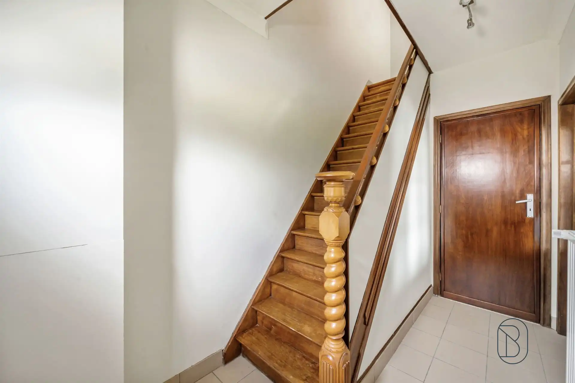 Perfect onderhouden woning met mooie tuin! foto 13