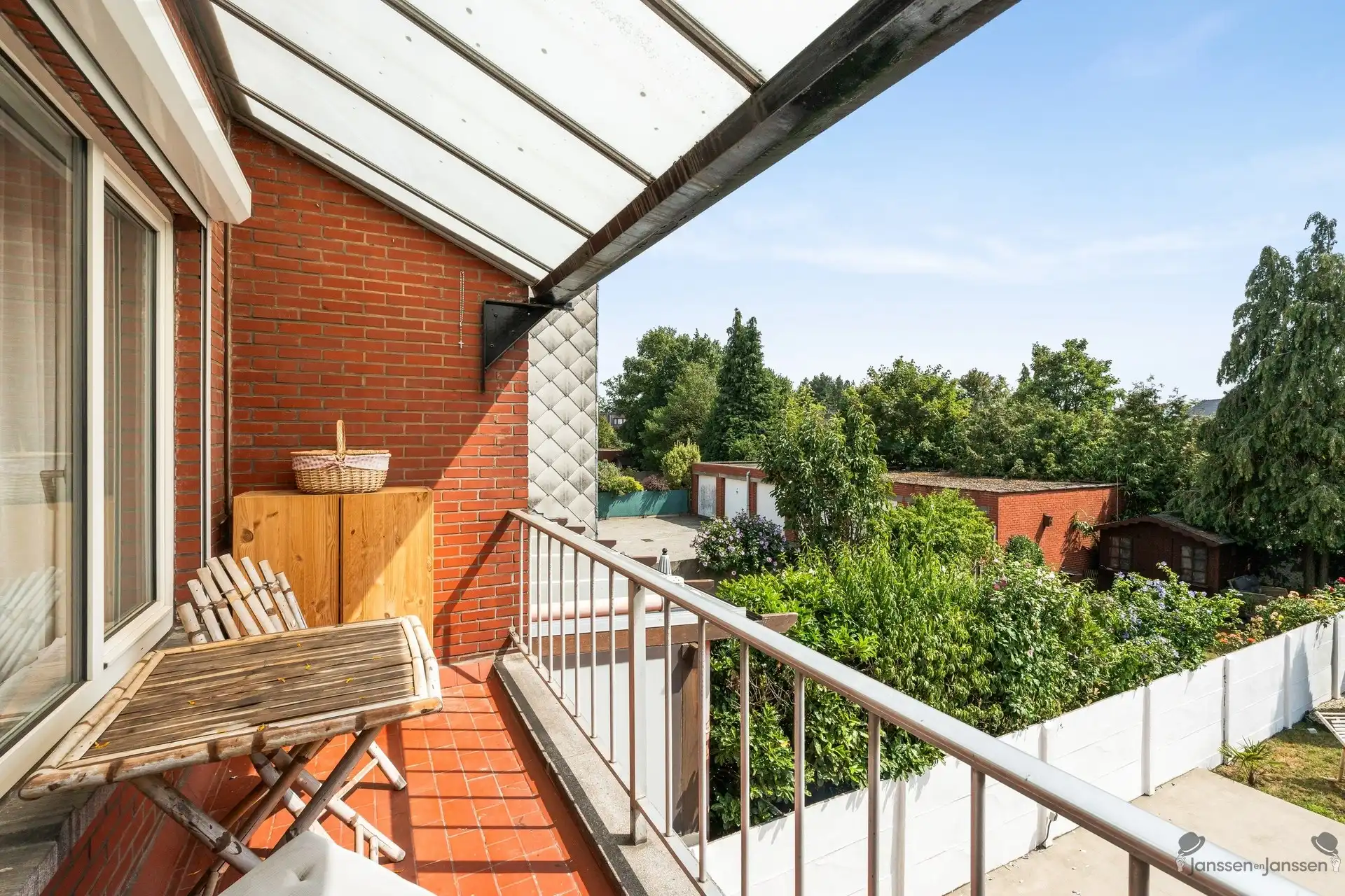 Instapklare bel-etage met 3 à 5 slpk's in Ekeren foto 21