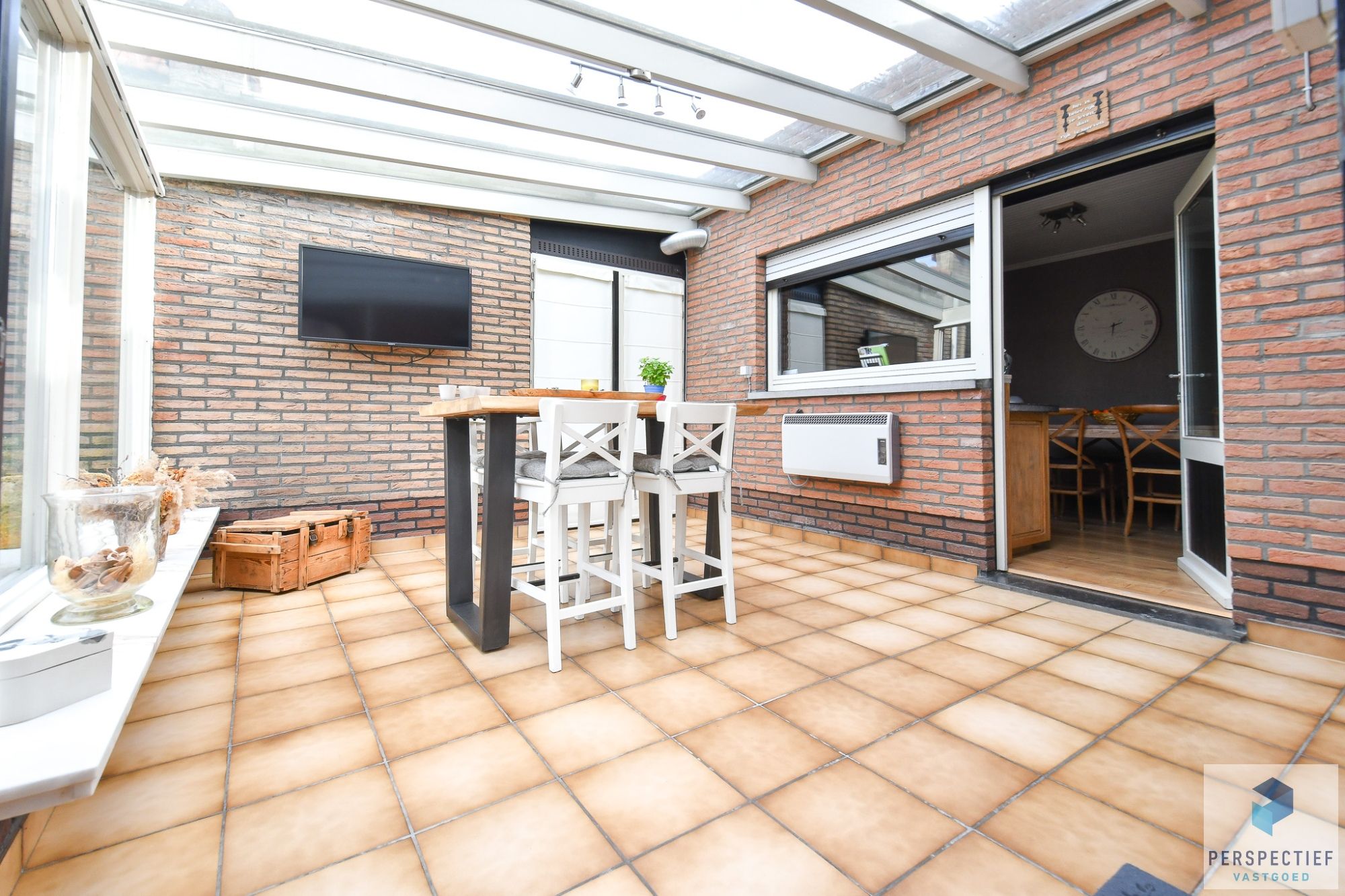 INSTAPKLARE WONING met RUIME LOODS/ OPSLAGRUIMTE/GARAGE foto 20