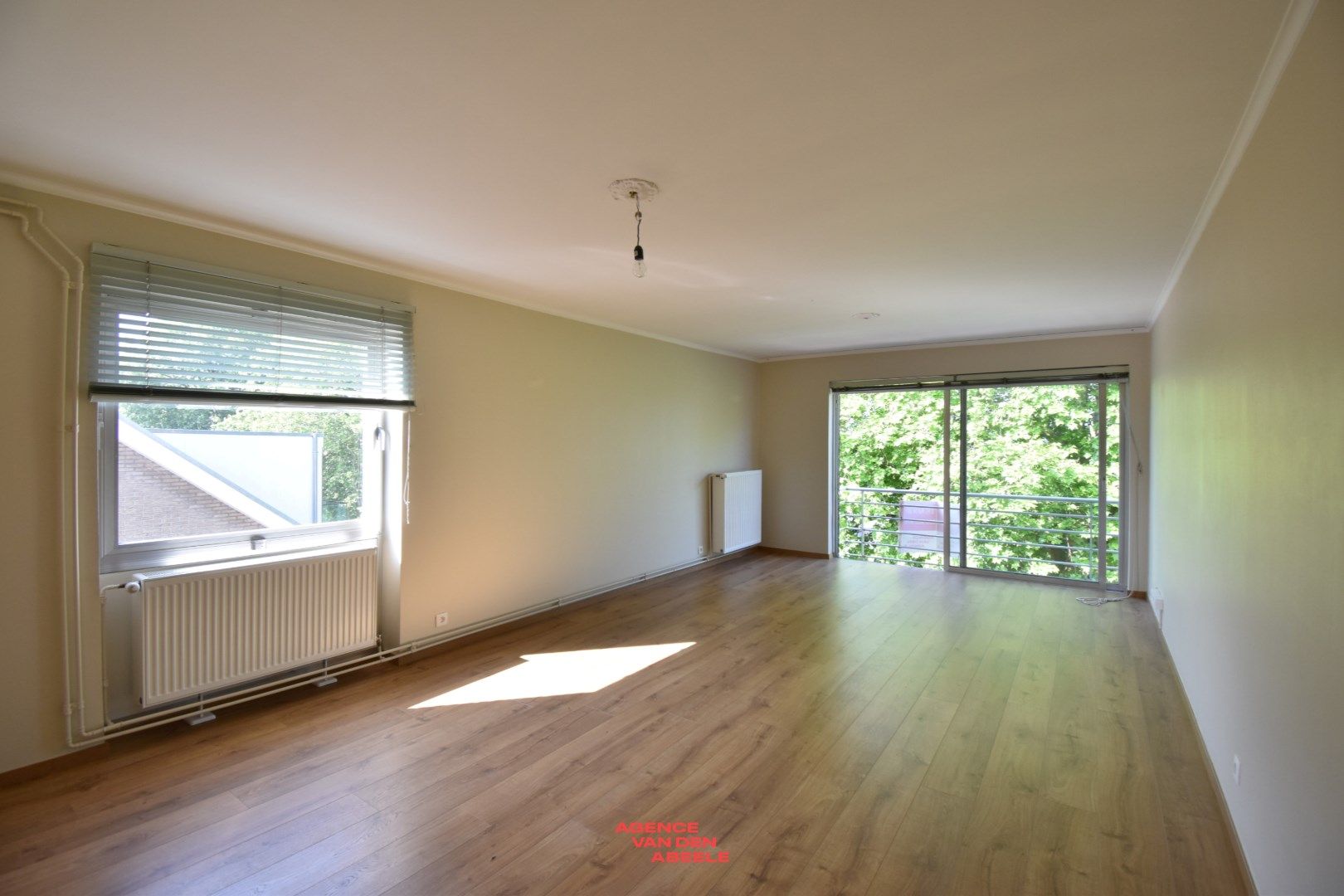 Appartement met 2 slaapkamers en garage te Christus Koning foto 4